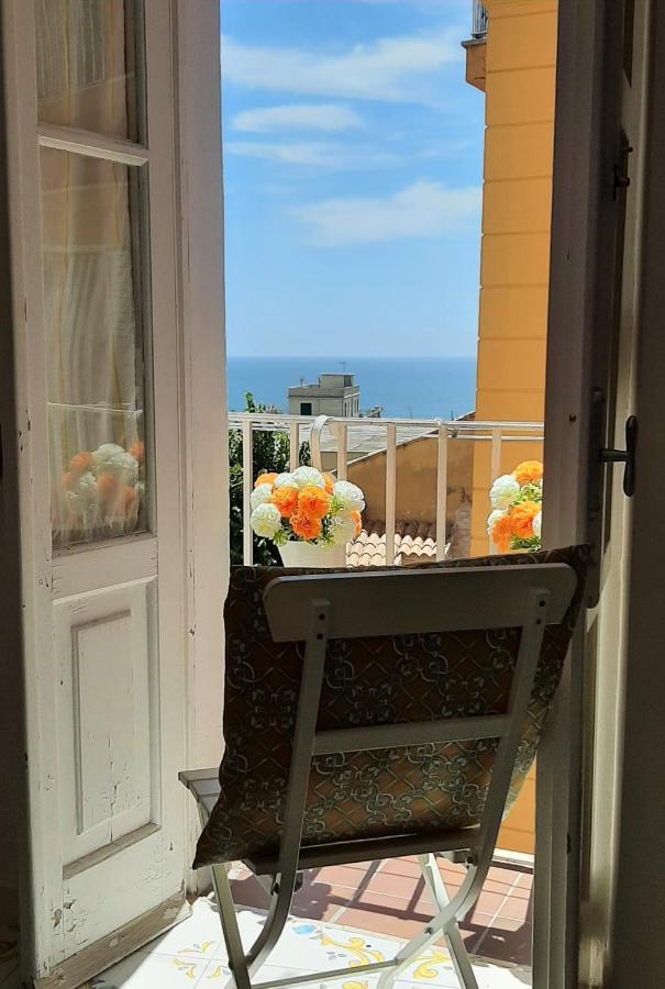 La Torretta 13 - Appartamento Vista Mare Формия Экстерьер фото